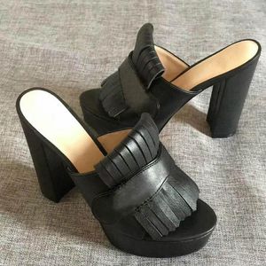 Designer-nt High Heels Platform Slide med Fringe Double Tone Suede och läder Vintage Mid-Heel Sandaler