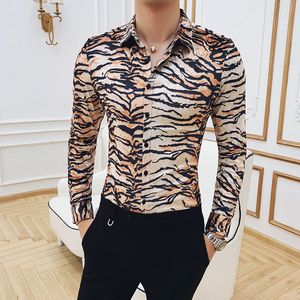 Męska sukienka Koszule Zwierząt Drukuj Lampart Z Długim Rękawem Slim Fit Fit Shirt Men Social Healt Cieple Osobiste Koszulki