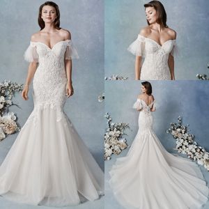 Modern sjöjungfru Kenneth Winston Bröllopsklänningar av axel Kortärmad Tulle Lace Applique Ruched Wedding Gown Sweep Train Robe de Mariée