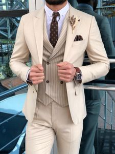 Khaki Abiti da uomo Cena formale Smoking da matrimonio Tempo libero Uomini d'affari Blazer Scialle Risvolto Sposo Abbigliamento formale Cusotm (Giacche + Pantaloni)