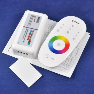 RF Wireless Touching RGBW 4 kanalkontroll för RGBW LED-remsa 12V / 24V Smartphone och Tablet WiFi-kompatibel