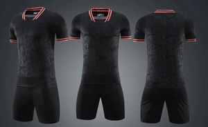 günstige Sportarten Maßgeschneiderte Fußballoberteile mit Shorts Fußballbekleidung Benutzerdefinierte leere Team-Fußballtrikots-Sets Training kurze Fußballuniform yakuda