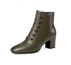 estilo europeu contraiu Tide menina da mulher Botas estilo britânico Rivet Botas Martin Botas Outono Inverno Nova de salto alto Zip Shoes