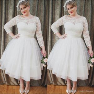 Długie rękawy Krótkie suknie ślubne Plus Size Suknie ślubne Illusion Bateau Neck Długość Plaża Backless Satin Wedding Dress Suknie ślubne