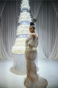 Abendkleid Yousef Aljasmi Silber Quaste Kristall Zuhair Murad Kim Kardashian Kylie Jenner Perlenkette Quaste