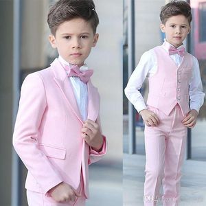 Rosa Meninos Jantar Ternos De Casamento Smoking Peak Lapel Boy Formal Wear Kids Ternits para Festa De Prom Festa Personalizado Feito (Jaquetas + Calças + Laço)