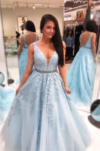 Luxury Crystals Lace Blue Prom Klänningar Lång Vestidos de Gala Sexy V Back Beads Belt Evening Party Dresses Robe de Soiree