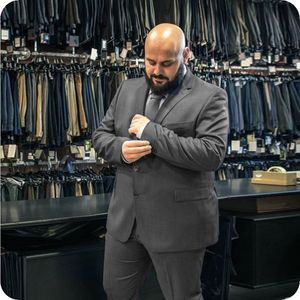 Grey Mens Garnitury Notched Lapel Mężczyźni Tuxedos Groom Kostiumy ślubne Wlać Hommes Plus Size Custom Made Oblubieniowe Formalne pan młody Nosić Blazer Prom