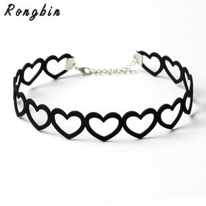 Neue aushöhlen Liebe Herz Anhänger Halsreifen Schwarz Samt Maxi Halsband Halskette Chocker Tattoo Halsband Halskette Collares Collier Femme