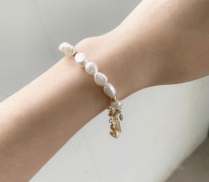 Coffret Cadeau Perles D'amour achat en gros de Vente en gros Designer Bracelet en perles d eau douce naturelle irrégulière Perles d or Bracelets Mode Bijoux Corée Style Vente Hot