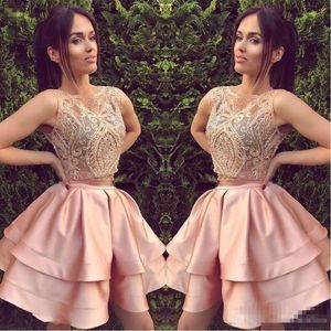 Bright Newest Two Pieces Short Homecoming Dresses Scoop Neck Lace Applique Tiered Satin Short Prom Dresses Cocktail Party Gowns M84