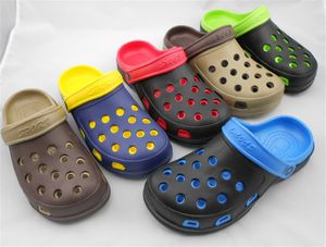 New Peas Slippers Shoes Double Bottom Men's Non-slip Thick Round Hole Shoes Men's Slippers Beach Shoes Garden Slippers