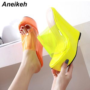 Aneikeh 2019 Sweet Pvc Chinelos Plataforma Mulheres Wedge Femininas Slides Feminino Summer Beach Shoes Clear Transparente Transparente Sólido Sólido Raso Tamanho 4-11