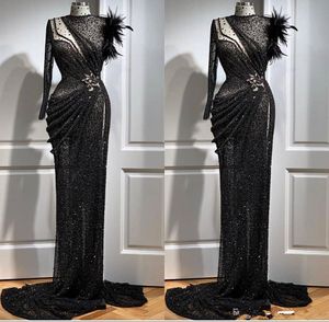 2020 Ny Ankomst Sequined Black Mermaid Aftonklänningar med fjädrar Party Dress Långärmad Prom Klänningar Robe de Soiree Abendkleider