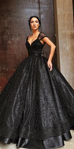 Black Ball Gown Princess Gothic Wedding Dresses With Straps Sweetheart Pearls Lace Floor Length Non White Bridal Gowns Custom Made
