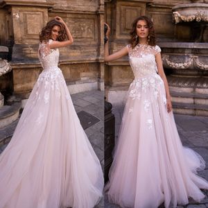 Charming Lace Appliqued Wedding Dresses Beaded Bateau Neck Bridal Gowns A Line Tulle Sweep Train robe de mariée