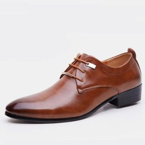 Vår mode män casual skor klassiska äkta läder lägenheter manlig formell oxford klänning sko lyx zapatos hombrre plus storlek 37-48