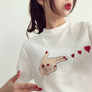 Funny Finger Heart T Shirt lovely Summer Women Gesture Of Love Graphic Print Short Sleeve Tops T-shirt Nice Girl T-Shirt