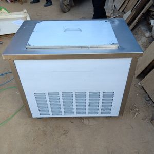 Fácil de operar em aço inoxidável único e duplo modo para você escolher a fabricante de picolés de iogurte de sorvete duro 1800W