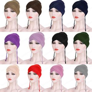 Indian Muzułmańskie Kobiety Krzyż Turban Headscarf Cap Cancer Chemo Hair Loss Hair Strewiaw pokrywa Islamskie Kapelusze Arabskie Wrap Ramadan Solid Color