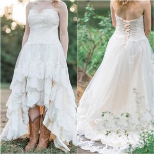 Nya Lace Bröllopsklänningar Sweet Heart Backless Appliques Hi-Lo Country Garden Bridal Gowns Robe de Mariée Plus Size Wed Ders Wed