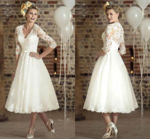 Dresses Vintage Lace Short V Neck Long Sleeve Tea Length Bridal Buttons Back A Line Wedding Gown AL L