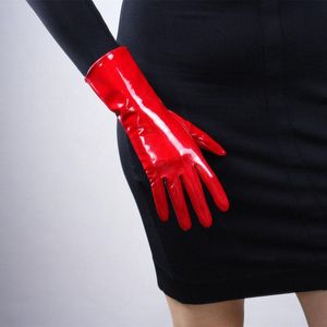 Перчатки патентные кожаные перчатки без пальцев Ярко -красный красный короткий стиль имитация подлинная 28 см. Неоткрытая сексуальная косплей -женщина рукавицы PU26