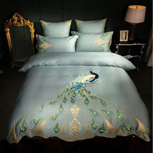 Klassische Stickpfepfepeacock -Bettwäsche -Anzug Quilt Cover 4 Bilder Bettdecke Bettwäsche Sets Home Textiles