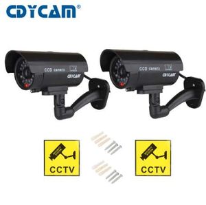 2pcs (1 påse) Dummy Fake Camera CCTV Övervakningskameraffär Hem Säkerhet LED Light Simulation Kamera Vattentät Utomhus Camara