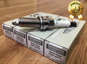 4PCS Auto Parts NGK Iridium Spark Plug Helt ny OEM # Lzkar6AP-11 22401-ED815 22401ED815 bil ljus för Nissan Tiida