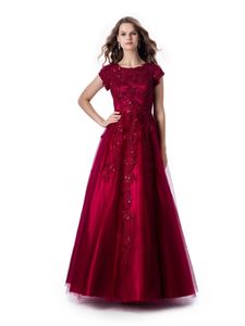 Burgundy A-line Lace Tulle Modest Prom Vestidos com mangas Jewel Neck frisada Corpo Inteiro Meninas Modest Prom Vestidos Manga Custom Made