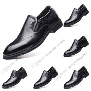 2020 New Hot Moda 37-44 sapatos novos sapatos casuais galochas dos homens de couro homens britânico frete grátis Alpercatas Trinta e quatro