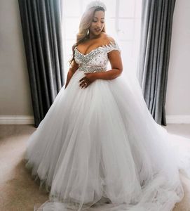 Plus Size Lace Ball Gown Wedding Dresses Arabic Aso Ebi Sexy Crystals Bridal Dresses Off Shoulder Bride Dress