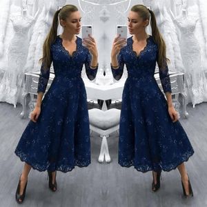 2020 Elegant A Line Aftonklänningar Lace Applique Sequins Prom Dress Tea Längd 3/4 Lång Sleans Formella Klänningar