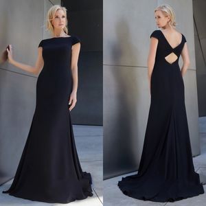 2019 Modest Mother Of the Bride Dresses Bateau Capped Short Sleeves Evening Gowns Hollow Back Sweep Train Wedding Guest Dress Custom Made