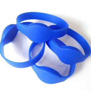 500pcs ID RFID Band 125KHz RFID Silicone T5577 Pulseira de Chipos Pulseira com EM4305 Cópia gravável para com RFID Logo Access Control Wristband