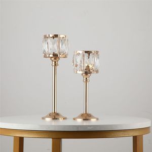 Nowy Projekt Kryształy Świecznik Uchwyt Delikatny Candlestick Błyszczący Stojak Świeca Dla Romantyczny Party Wedding Home Dekoracja Stół