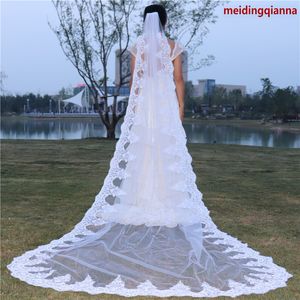 Moda di alta qualità elegante bianco avorio cattedrale lunghezza uno strato pettine in lega bordo in pizzo applique veli da sposa marchio Meidingqianna