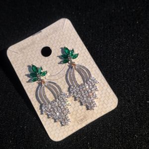 Moda - Designer Kolczyki Kobiety Brand Wedding Biżuteria Pełna Diament Kolczyk Drop Earings Female Earing Pierścień z cyrkonią Cubic