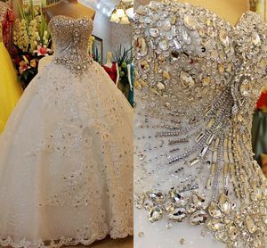 Luxury Ball Gowns Wedding Dresses Plus Size Rhinestone Beading Sequined Tulle Strapless Lace-Up Vestidos de Novia Modest Bröllopsklänning 2019