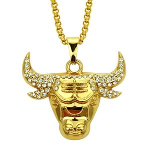 Hip de pingente de cabeça Homens banhados a ouro 14K moda Água Diamante Touro Colar Hop