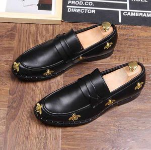 2019 popular mens shoes Men's Casual barber Casual shoes Little bee embroidery stylist mens designer shoes men luxury loafers