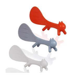 Promotional Wholesale Unique Lovely Animal Creative Rice Spoon Squirrel Shape Can Stand Non-stick Desk Plastic Rice Spoon DH0044