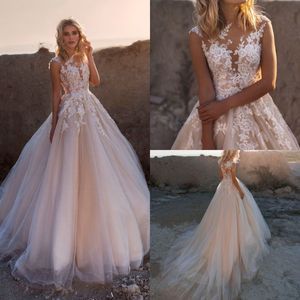 2020 A linha da praia vestidos de noiva Jewel Neck mangas apliques Tulle Wedding Dress Trem da varredura Boho vestidos de noiva