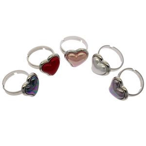 Fashionable women natural shell jewelry creative peach heart 6 color shell rings copper rings wholesale