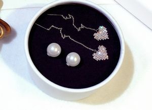 Niedliche, lange, baumelnde Perlen-Ohrstecker mit Herzanhänger für Damen und Mädchen, modische Luxus-Designer-Ohrringe mit super glitzernden Diamanten