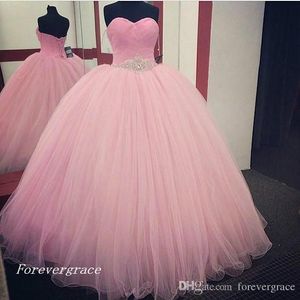 2019 Förtjusande baby rosa quinceanera klänning prinsessa puffy boll kappa söta 16 åldrar långa tjejer prom party fasaant klänning plus storlek skräddarsydda