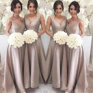 Simple Elegant Bridesmaid Dresses A Line Sleeveless V Neck Floor Length Sweep Train Garden Wedding Guest Party Gowns 2021
