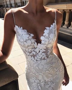 Beaded Pearls Spaghetti Strap Lace Wedding Dresses Gorgeous 3D-Floral Applicies Boho Bridal Glowns Zipper Low Back Trumpet Wedding 204m