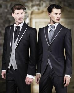 Ausgezeichnete schwarz / Holzkohle Bräutigam Smoking Peak Revers Männer Hochzeitskleid Beste Beliebte Männer Business Prom Sammelanzug (Jacke + Hose + Tie + Weste)